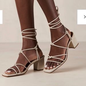 Alohas Paloma Cream Leather Sandals Heel Women Size 37